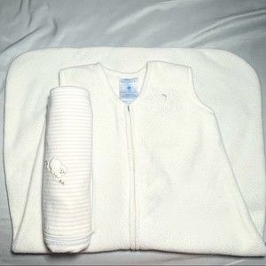 Kissy Kissy & Halo Sleep Sack Size Small BABY LAMB BLANET FLEECE SLEEP SACK